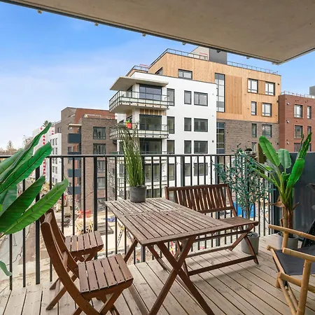 The Family Dream I Terrace & Grill I New In 2021 Leilighet